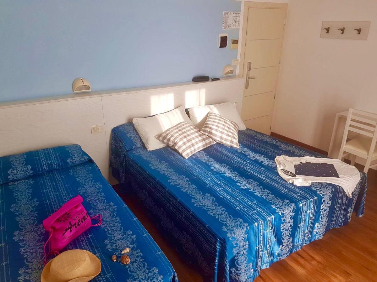 Hotel Arena Ріміні Екстер'єр фото