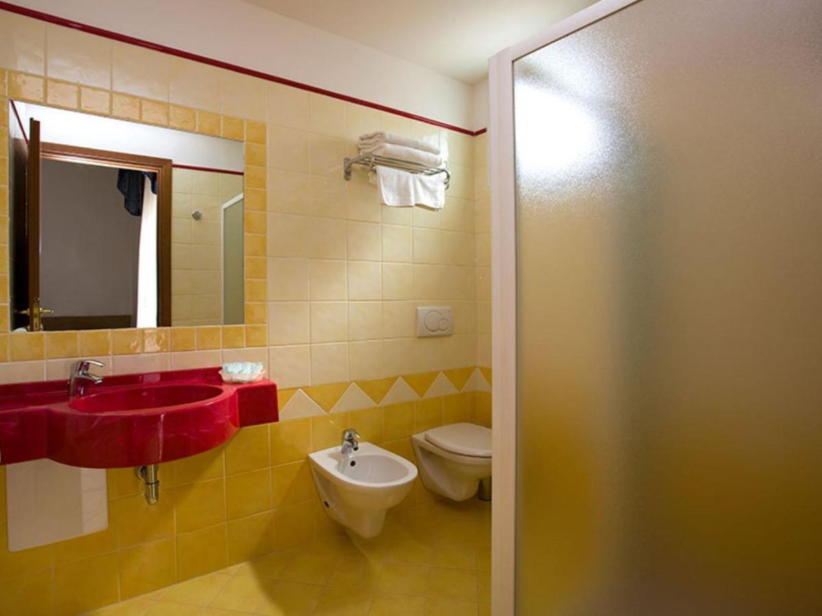 Hotel Arena Ріміні Екстер'єр фото